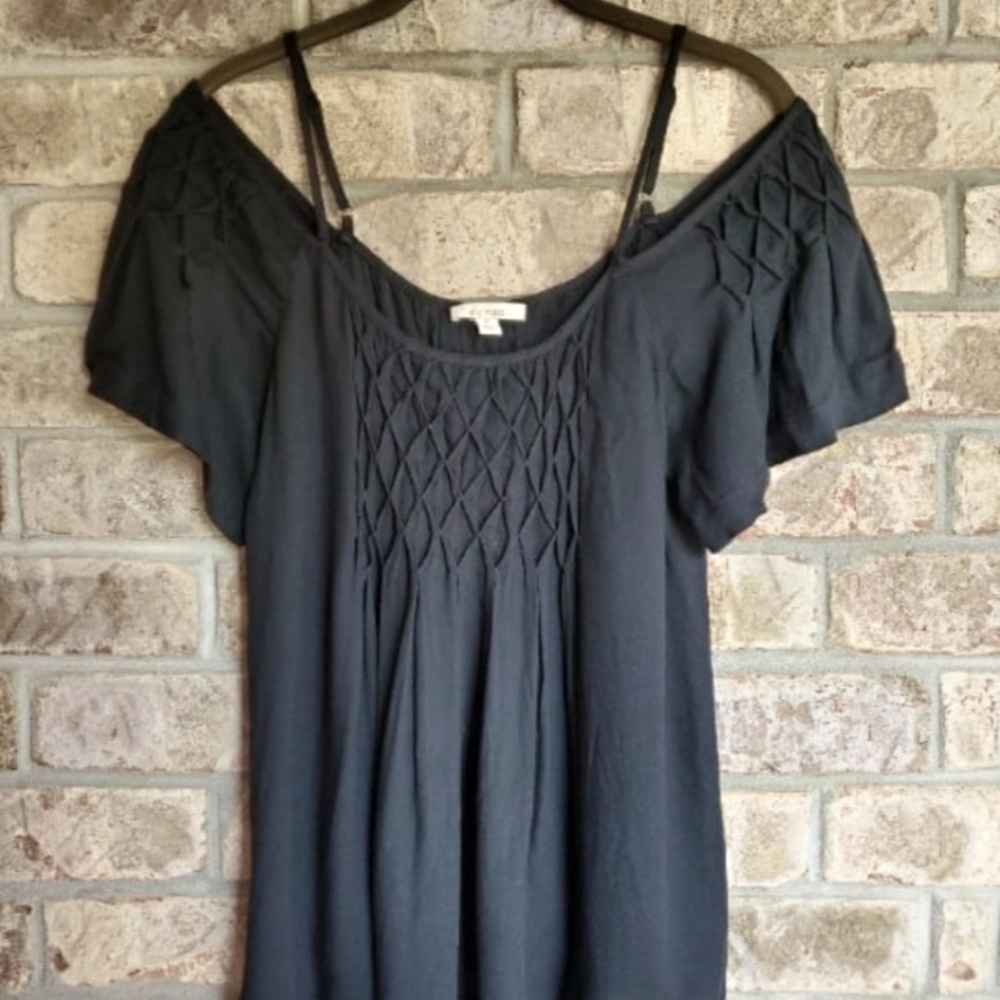 Medium Ella Moss Cold Shoulder blouse tee T-shirt shirt boho summer black cute!